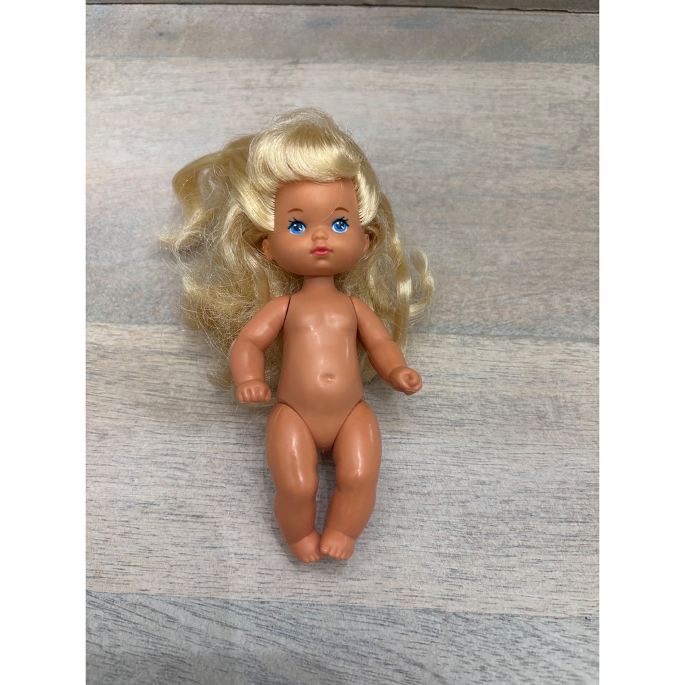 Vintage 1976 Mattel Miniature Baby Doll Blonde Hair Blue Eyes  kelly
